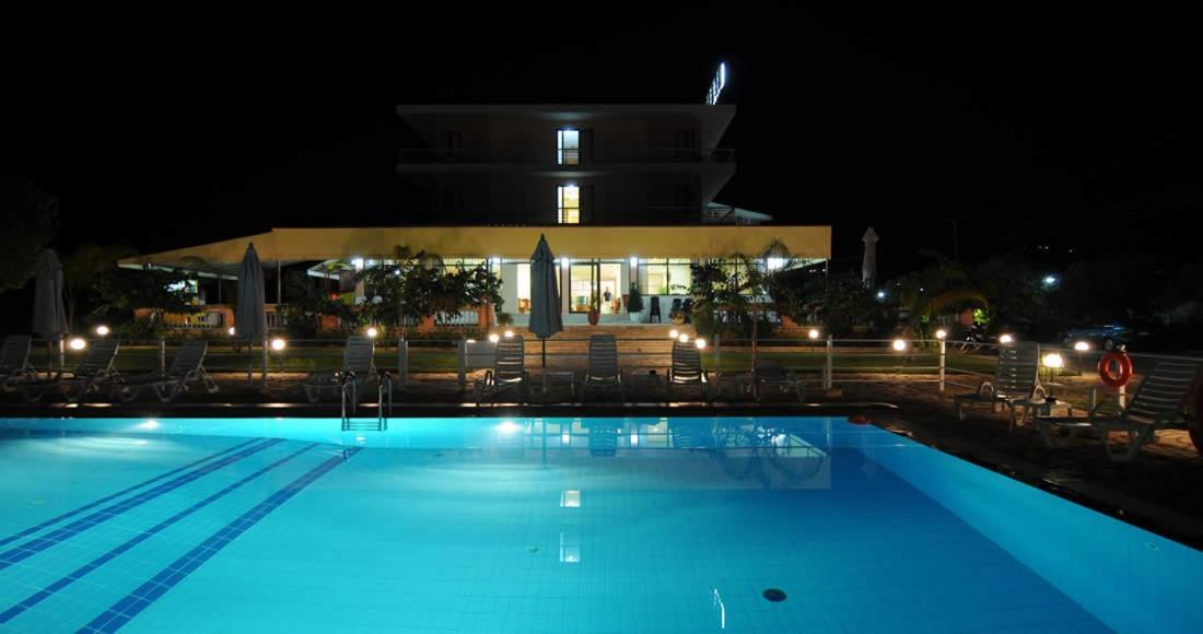 Cleopatra Hotel Kanali (Epirus) Exterior foto