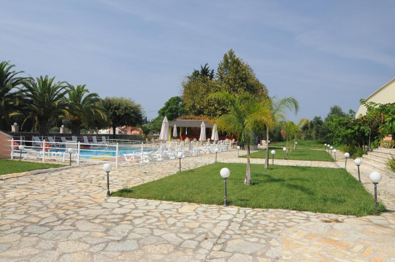 Cleopatra Hotel Kanali (Epirus) Exterior foto
